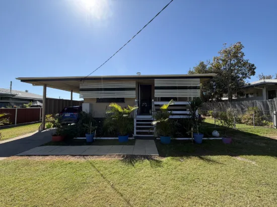 54 Davey St, Moura, Qld 4718