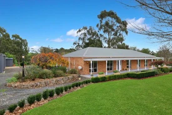 54 Fairway Drive, Drouin, Vic 3818