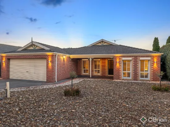 54 Ferndown Drive, Cranbourne, Vic 3977
