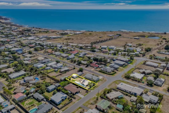 54 Gibsons Road, Burnett Heads QLD 4670-Image