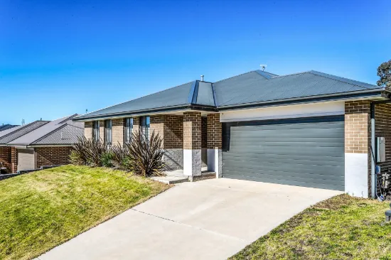 54 Glasson Drive, Orange, NSW 2800