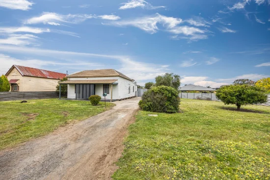 54 King St, Ararat, Vic 3377 - For Rent