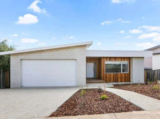 54 Leigh Road, Highton, Vic 3216