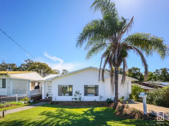 54 Leonard Avenue, Toukley, NSW 2263