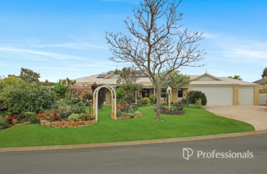 54 Leschenault Parade, Australind, WA 6233 - For Sale