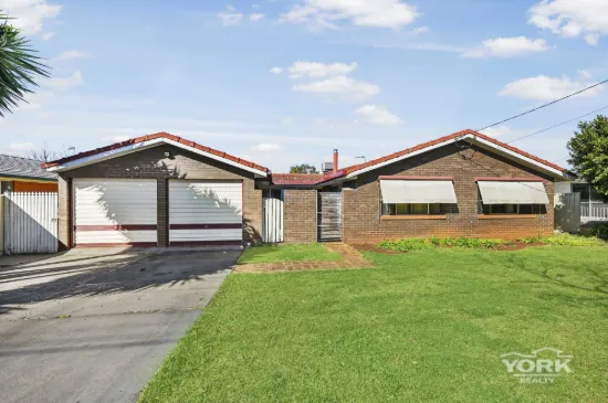 54 Noll Street, Kearneys Spring, Qld 4350