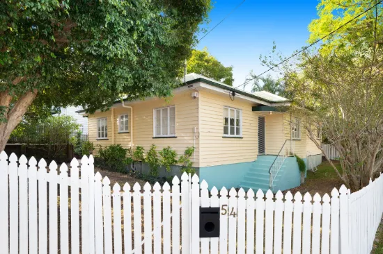 54 Plimsoll Street, Greenslopes, Qld 4120