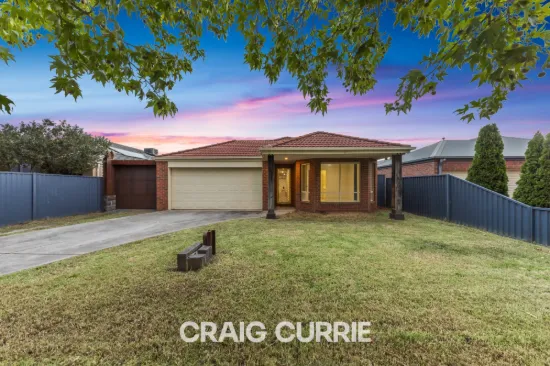 54 Shearwater Drive, Pakenham, Vic 3810