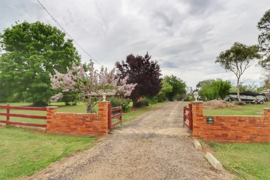 54 Vernon Drive, Cowra, NSW 2794 - For Sale