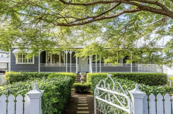 54 Whitehill Rd, Eastern Heights, Qld 4305