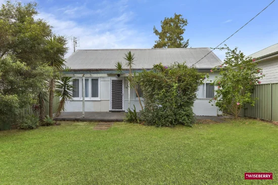 55 Adelaide Avenue, Umina Beach, NSW 2257
