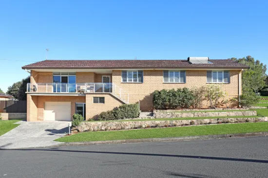 55 Branch Avenue, Figtree, NSW 2525