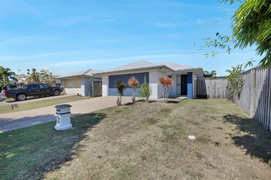 55 Commander Parade, Bucasia, Qld 4750