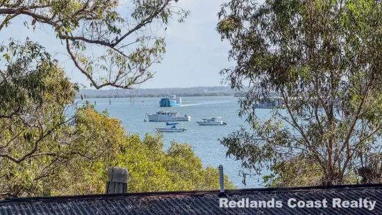 55 Crest Haven, Lamb Island, Qld 4184