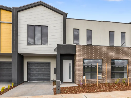 55 Dorchester St, Thornhill Park, Vic 3335