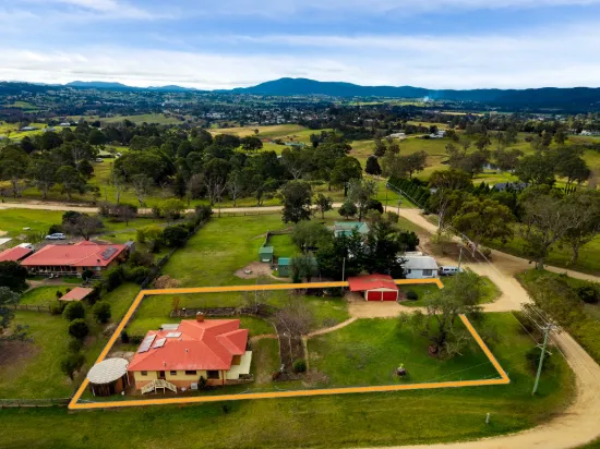 55 Finucanes Lane, Bega, NSW 2550
