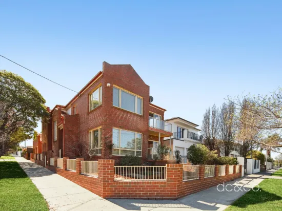 55 Henley Marine Drive, Rodd Point, NSW 2046