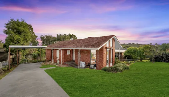 55 Lorraine Crescent, Jacana, Vic 3047