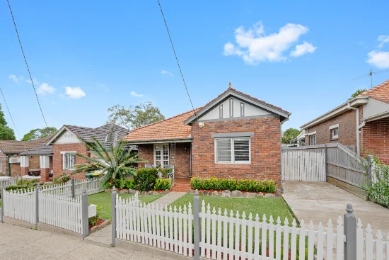 55 Russell Street, Russell Lea, NSW 2046 - For Rent