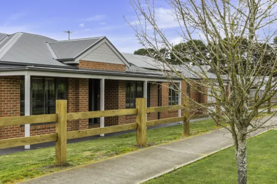 55 Shaw Drive, Romsey, Vic 3434