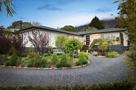 55 Stephen Avenue, Montrose, Vic 3765