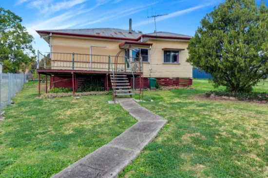 55 Willow Street, Killarney, Qld 4373
