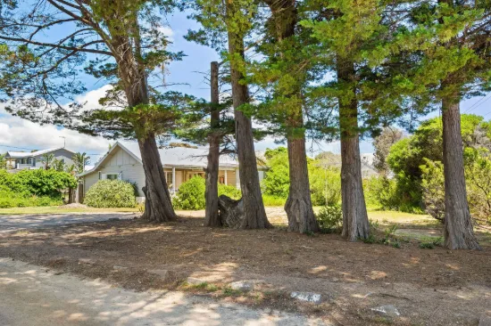 553 Esplanade, Mount Martha, Vic 3934