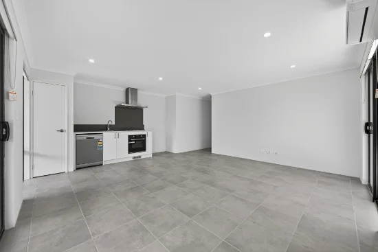 55A Castella Drive, Dudley Park, WA 6210