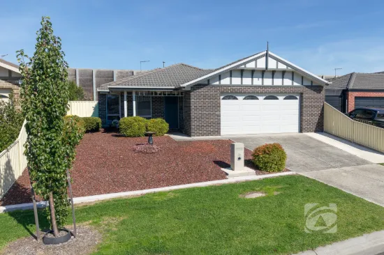 56 Blue Horizons Way, Pakenham, Vic 3810