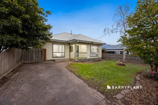 56 Lampard Road, Drouin, Vic 3818