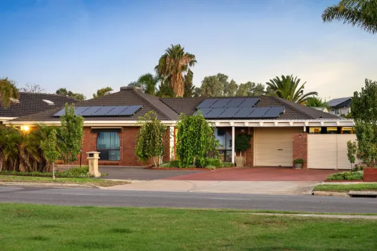56 Lochside Drive, West Lakes, SA 5021