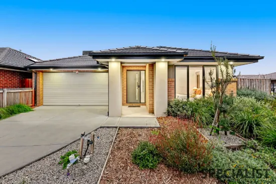 56 Spectrum Crescent, Clyde North, Vic 3978