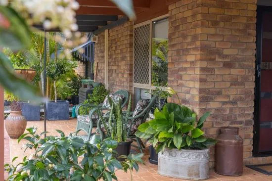 56 Valley View Drive, Meringandan West, Qld 4352