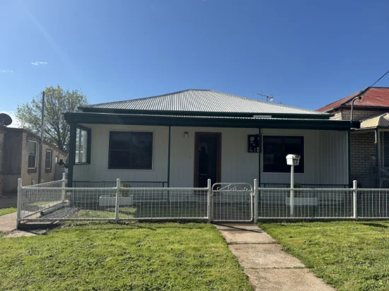 56 Whiteley street, Wellington, NSW 2820