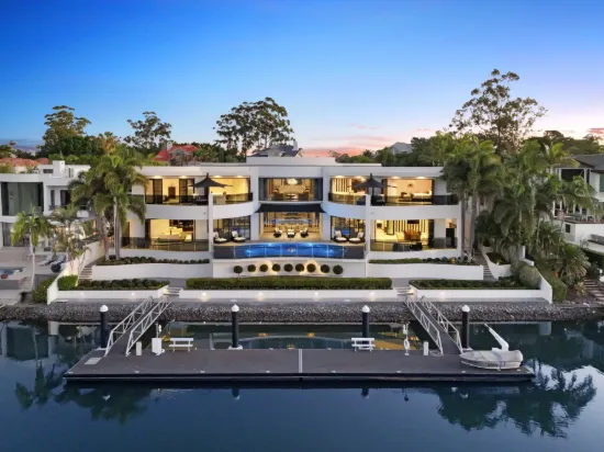 5685 Anchorage Terrace, Sanctuary Cove, Qld 4212