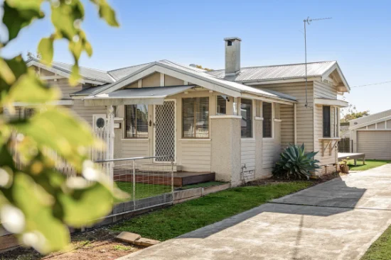 57 Anzac Avenue, Newtown, Qld 4350