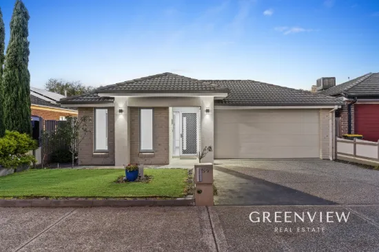 57 Chantenay Parade, Cranbourne North, Vic 3977