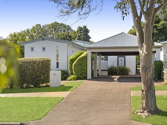 57 Crown Street, Rangeville, Qld 4350