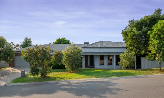 57 Forest Drive, Thurgoona, NSW 2640