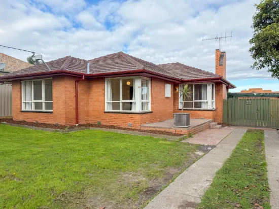 57 Glasgow Avenue, Reservoir VIC 3073-Image