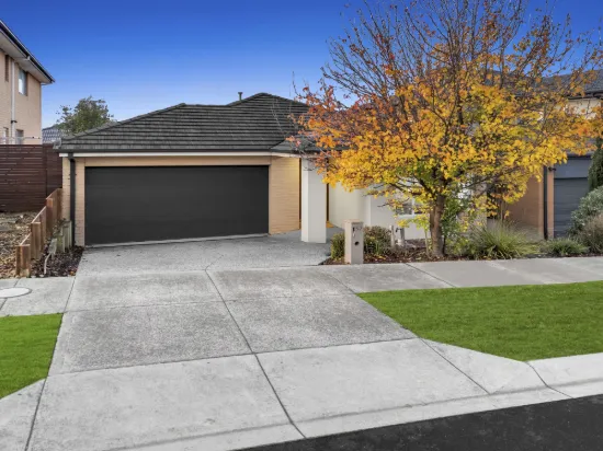 57 Graziers Crescent, Clyde North, Vic 3978
