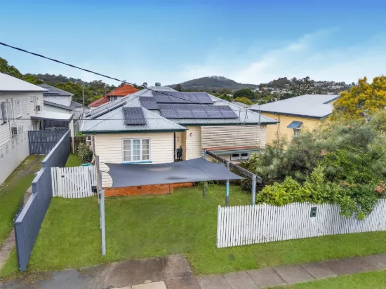 57 Holland Rd, Holland Park, Qld 4121