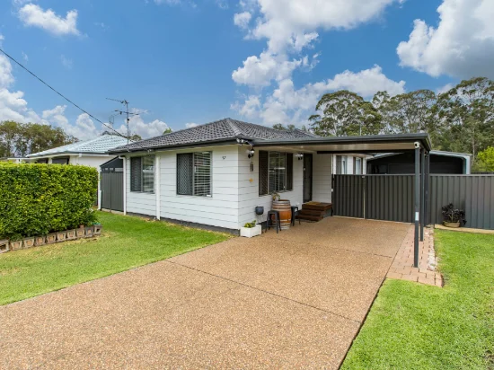 57 Macquarie Ave, Cessnock, NSW 2325