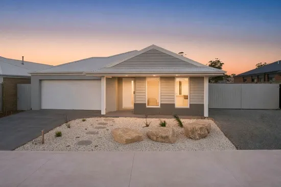 57 Paramount Drive, Warragul, Vic 3820