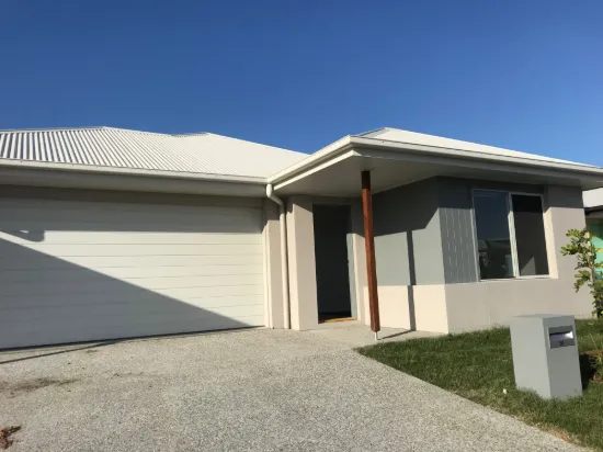 58 Bradley Cres, Nirimba, Qld 4551