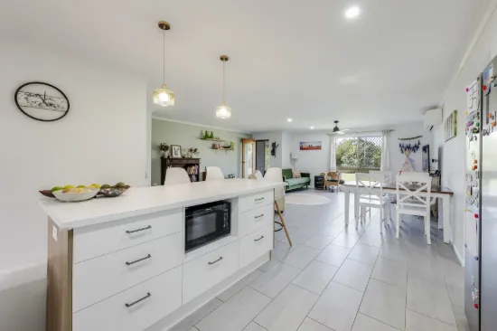 58 Pharlap Parade, Branyan, Qld 4670