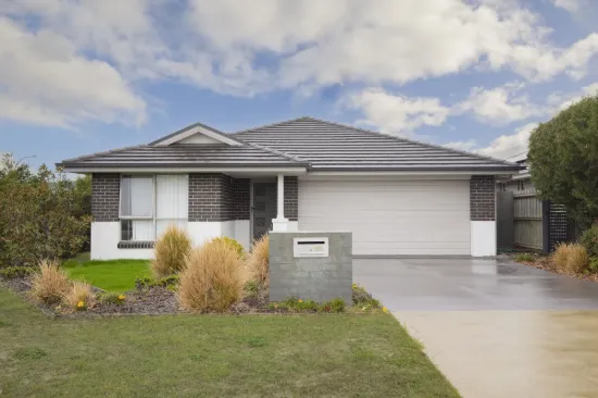 58 Seaside Boulevard, Fern Bay, NSW 2295