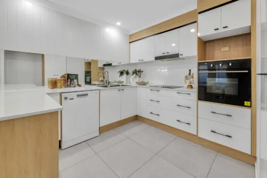 59/88-98 Limetree Parade, Runaway Bay, Qld 4216