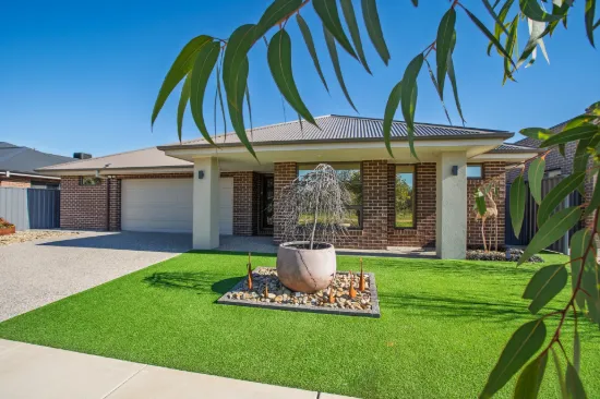 59 Cardiff Drive, Thurgoona, NSW 2640