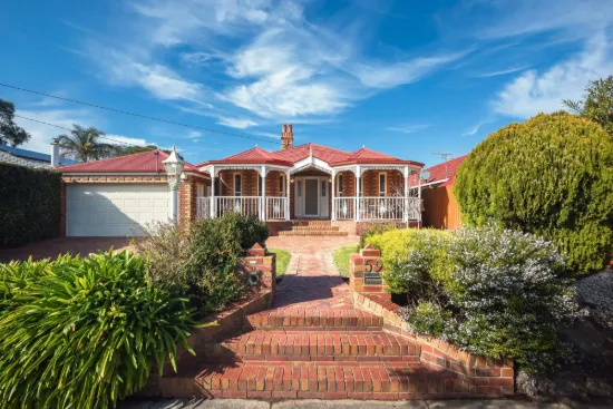 59 Mount Erin Crescent, Frankston South, Vic 3199